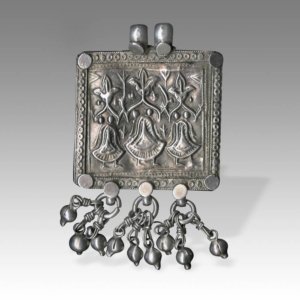 Plaque Amulet Depicting Hoi Mata
