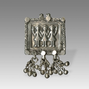 Plaque Amulet Depicting Hoi Mata (Three Mothers)
