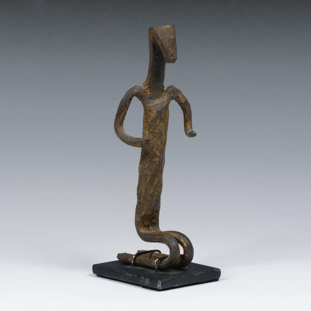Dogon Forged Iron Kneeling Figure, Based - Image 2