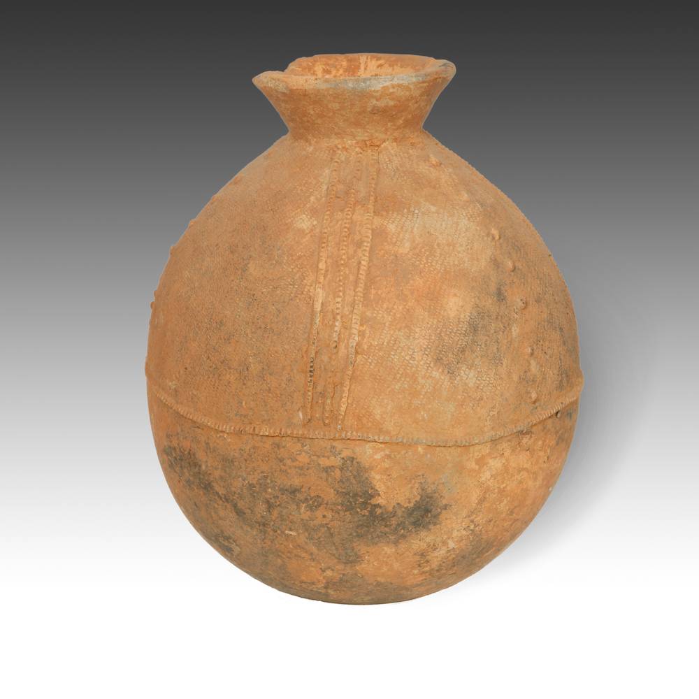Djenne Vessel with Scarification Motif - Image 2