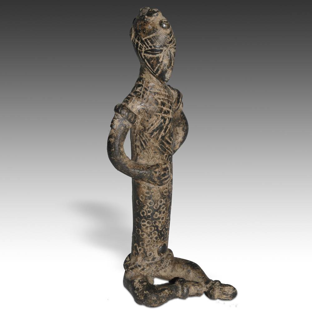 Senufo Bronze Seated Figure - Image 3