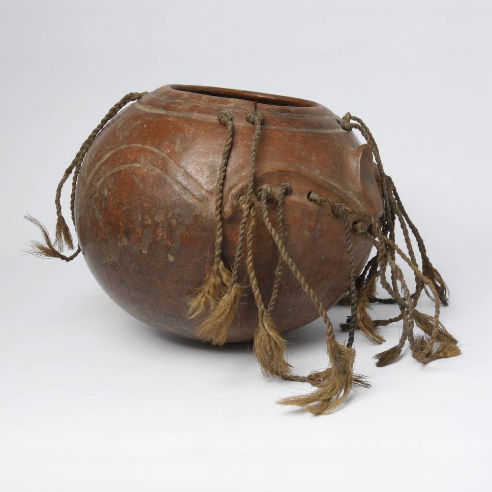 Gurunsi Lidded Storage Vessel - Image 4