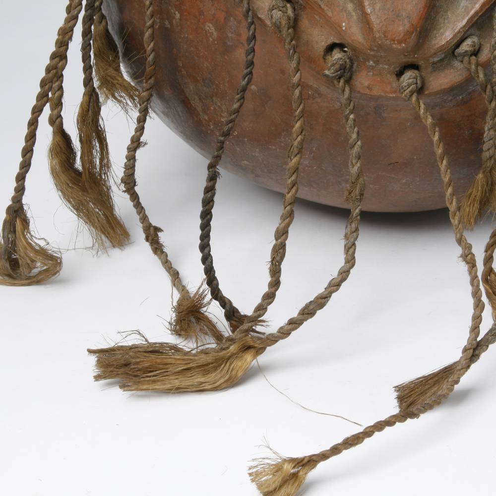 Gurunsi Lidded Storage Vessel - Image 7