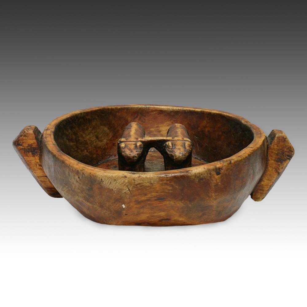 Ceremonial Libation Bowl with Yunta (Yoked Oxen) or T'inka Bowl