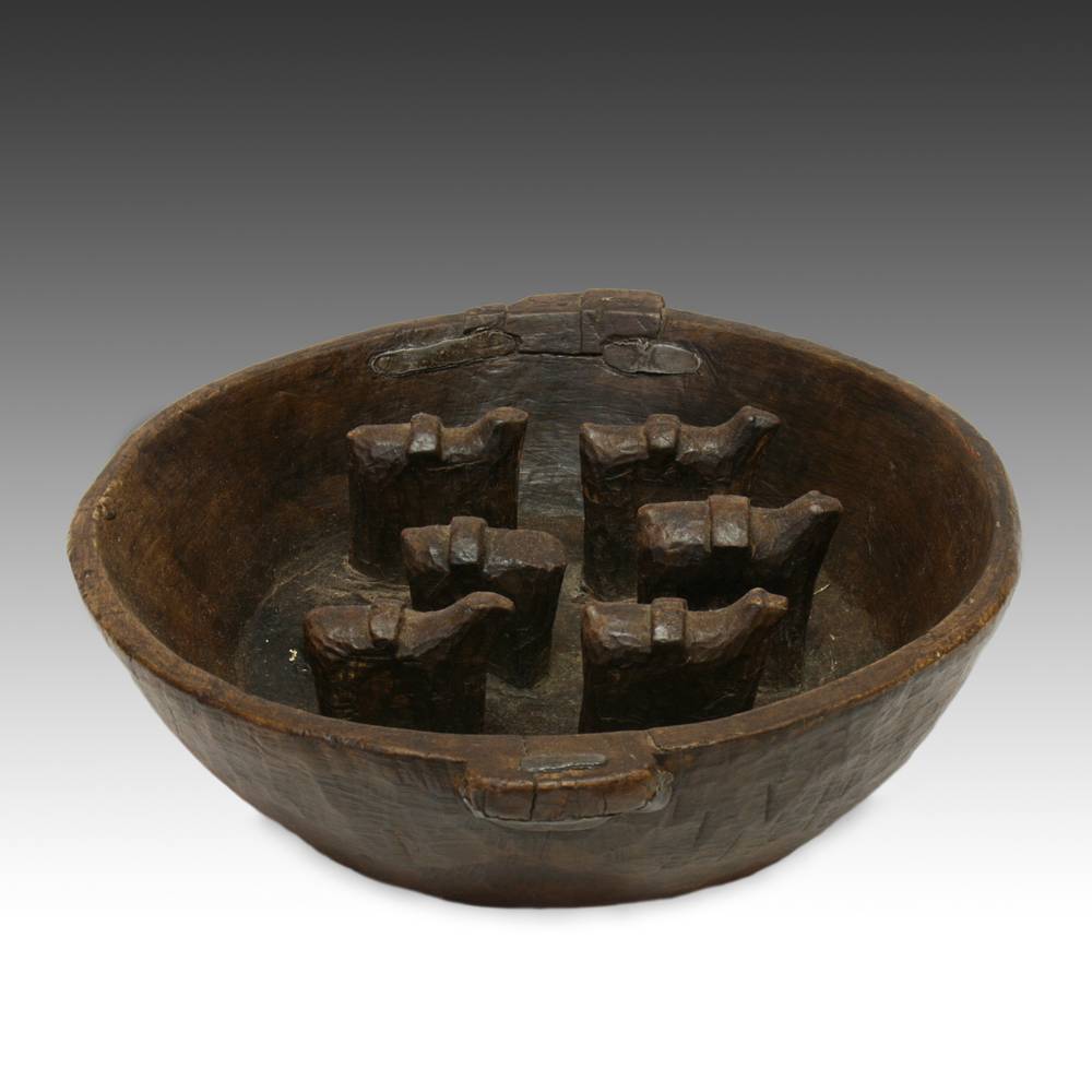 Ceremonial Libation Bowl with Yunta (Yoked Oxen) or T'inka Bowl - Image 2