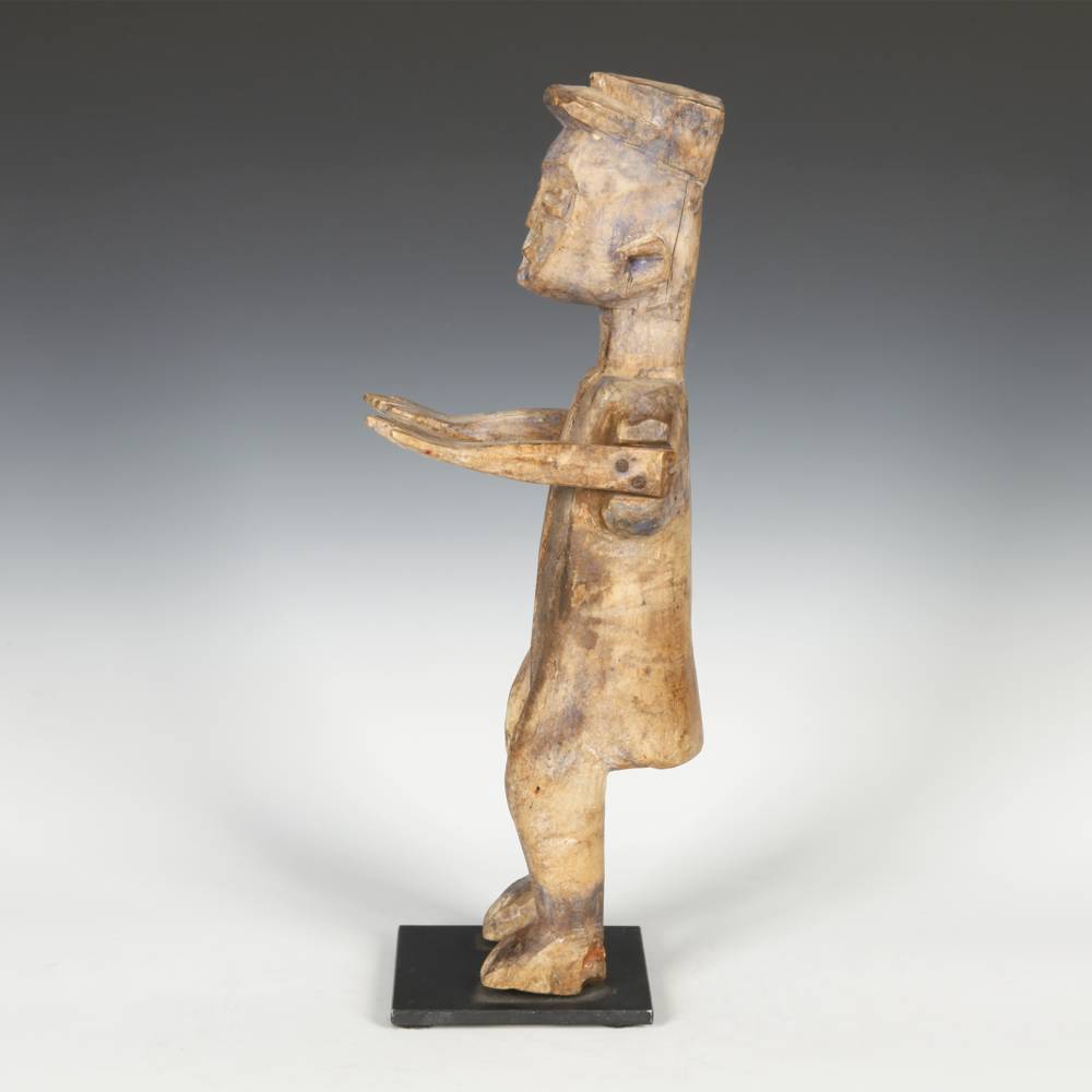 Fante Standing Figure with Arms Raised, Based - Image 3