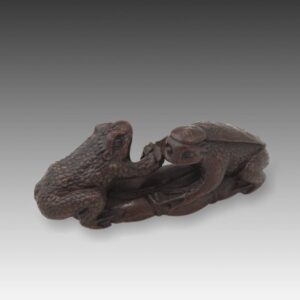 Chinese Toggle Depicting 2 Frogs