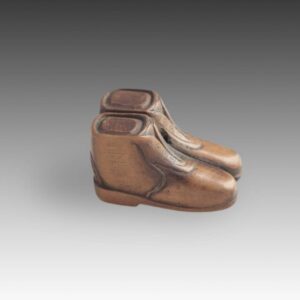 Chinese Toggle Depicting Shoes