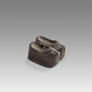 Chinese Toggle Depicting Shoes
