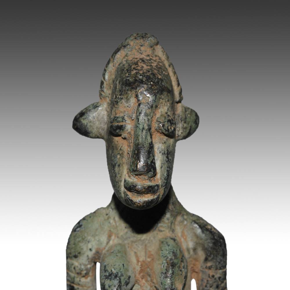 Dogon Bronze Maternity Figure - Image 4
