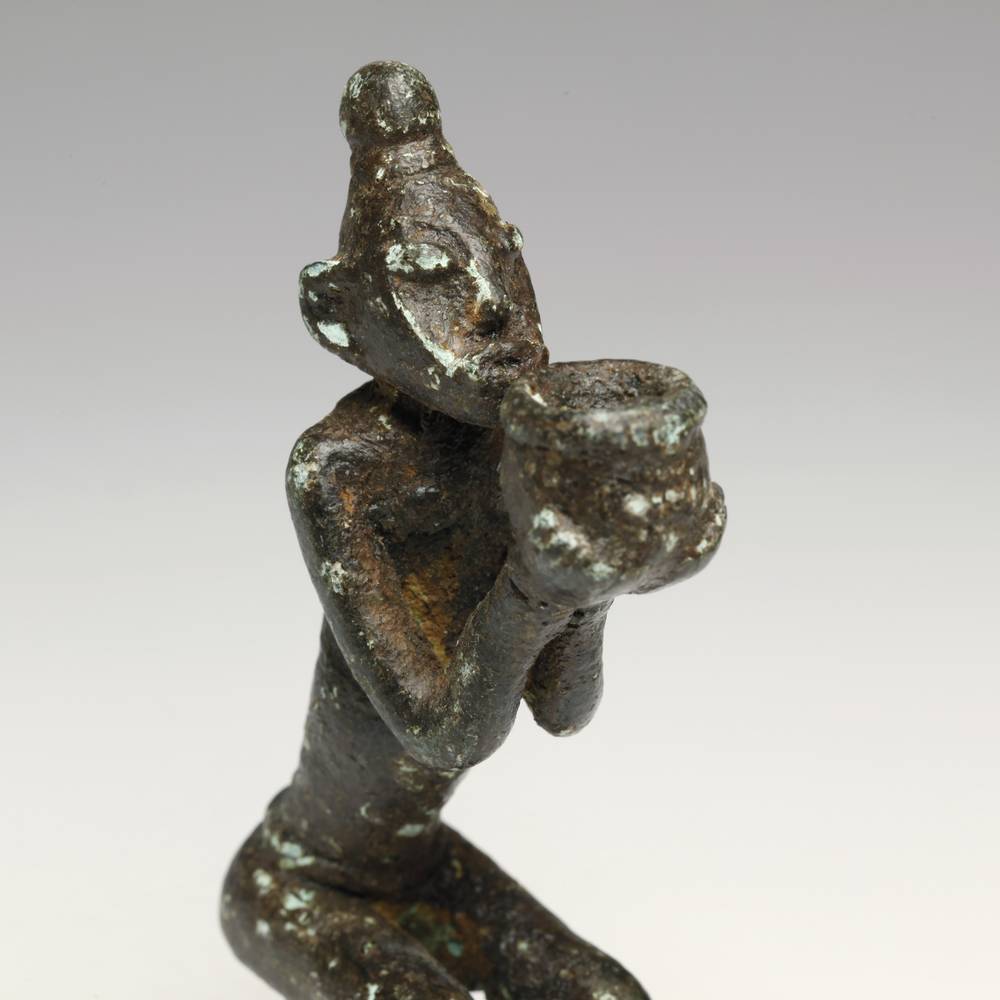 Dogon Seated Figure with Offering - Image 5