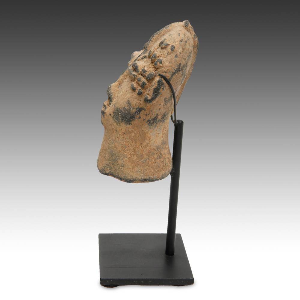 Bura Figurative Vessel Top Based - Image 3