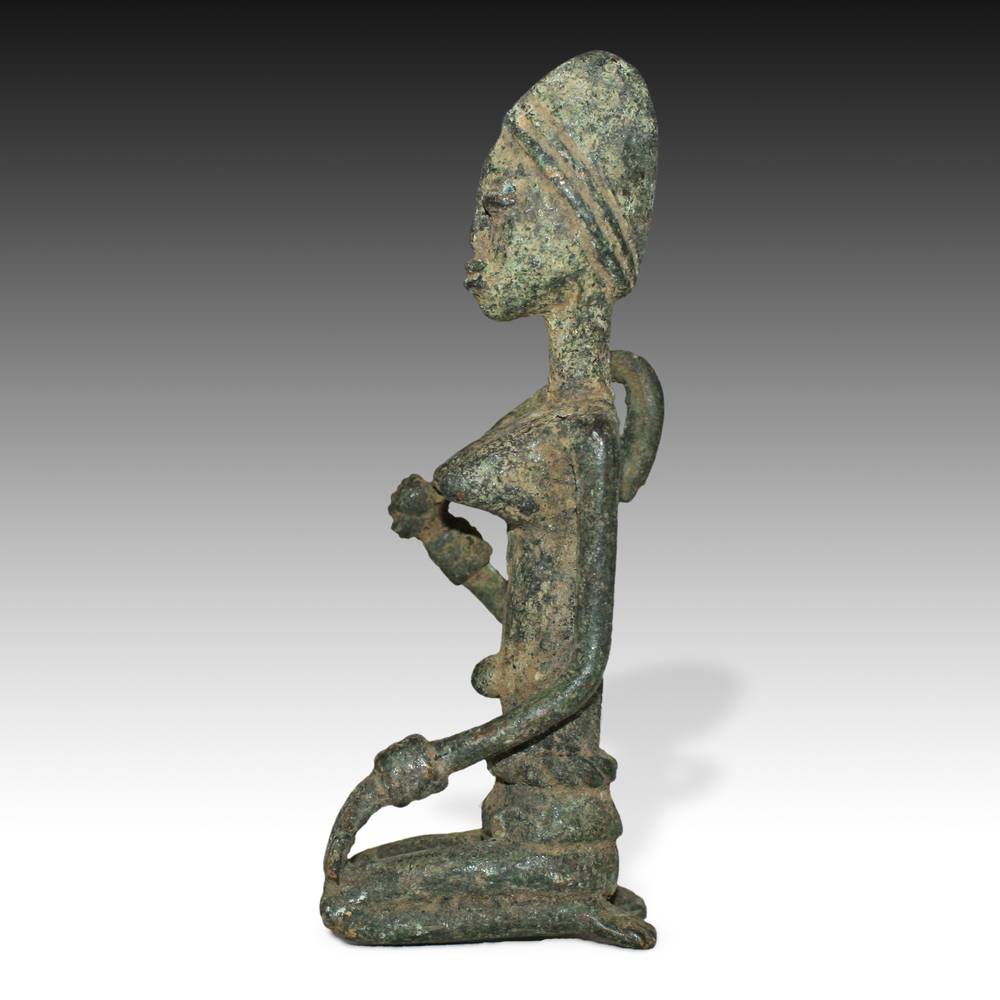 Dogon Kneeling Female Figure with Cane - Image 4