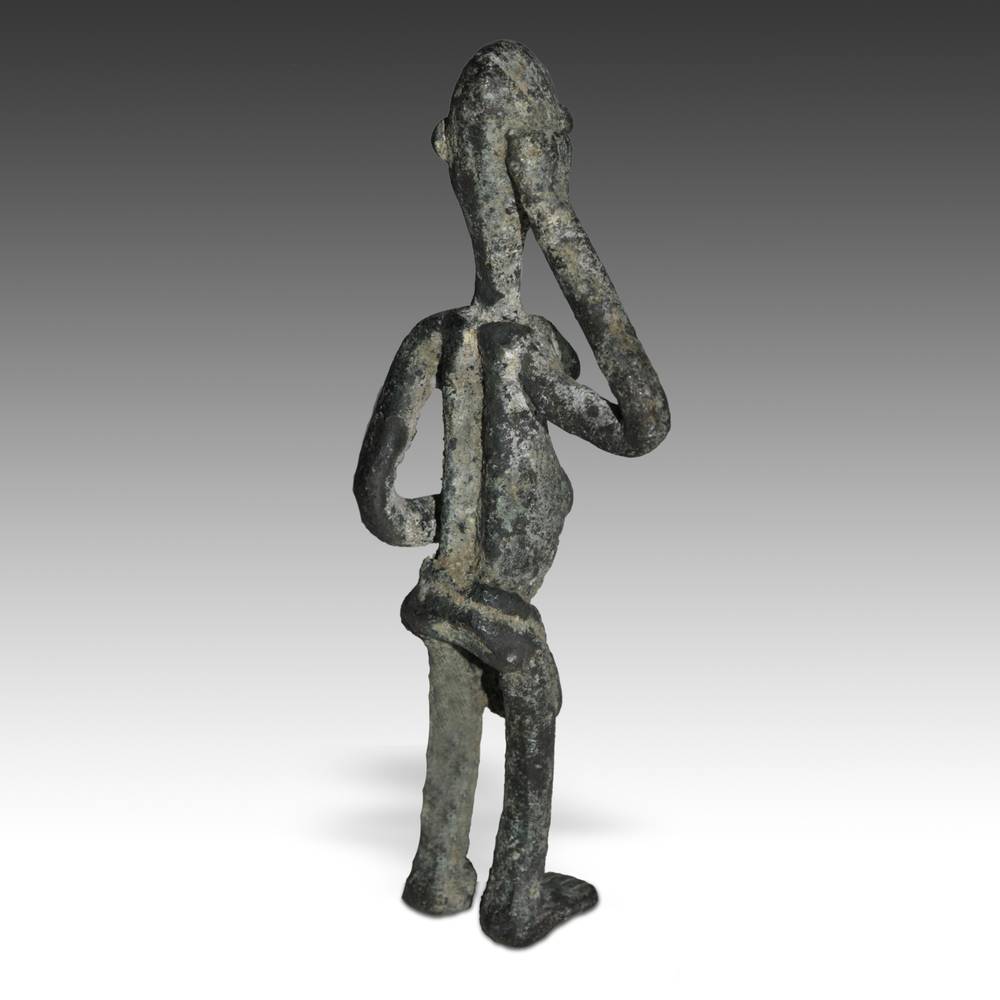 Dogon Standing Female Figure - Image 2