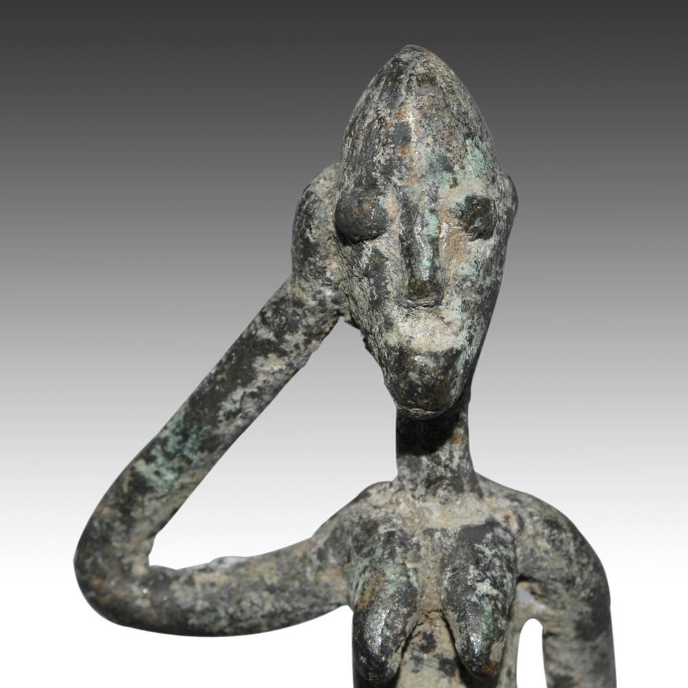 Dogon Standing Female Figure - Image 3