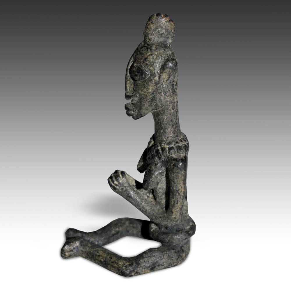 Dogon Seated Female Figure - Image 2