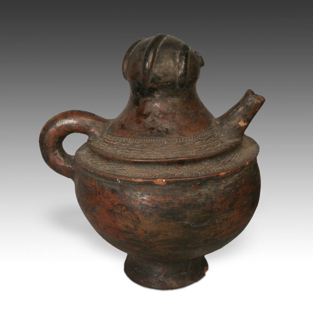 Azande Anthropomorphic Medicine Vessel with Spout - Image 3
