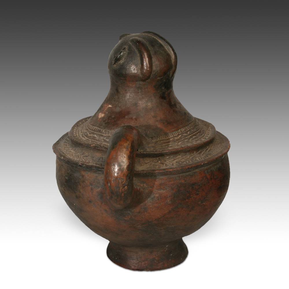 Azande Anthropomorphic Medicine Vessel with Spout - Image 4