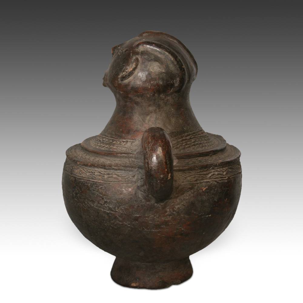 Azande Anthropomorphic Medicine Vessel with Spout - Image 4