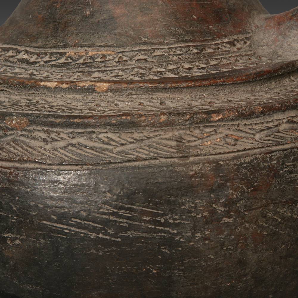 Azande Anthropomorphic Medicine Vessel with Spout - Image 6