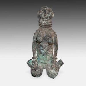 Sao Kneeling Female Figure
