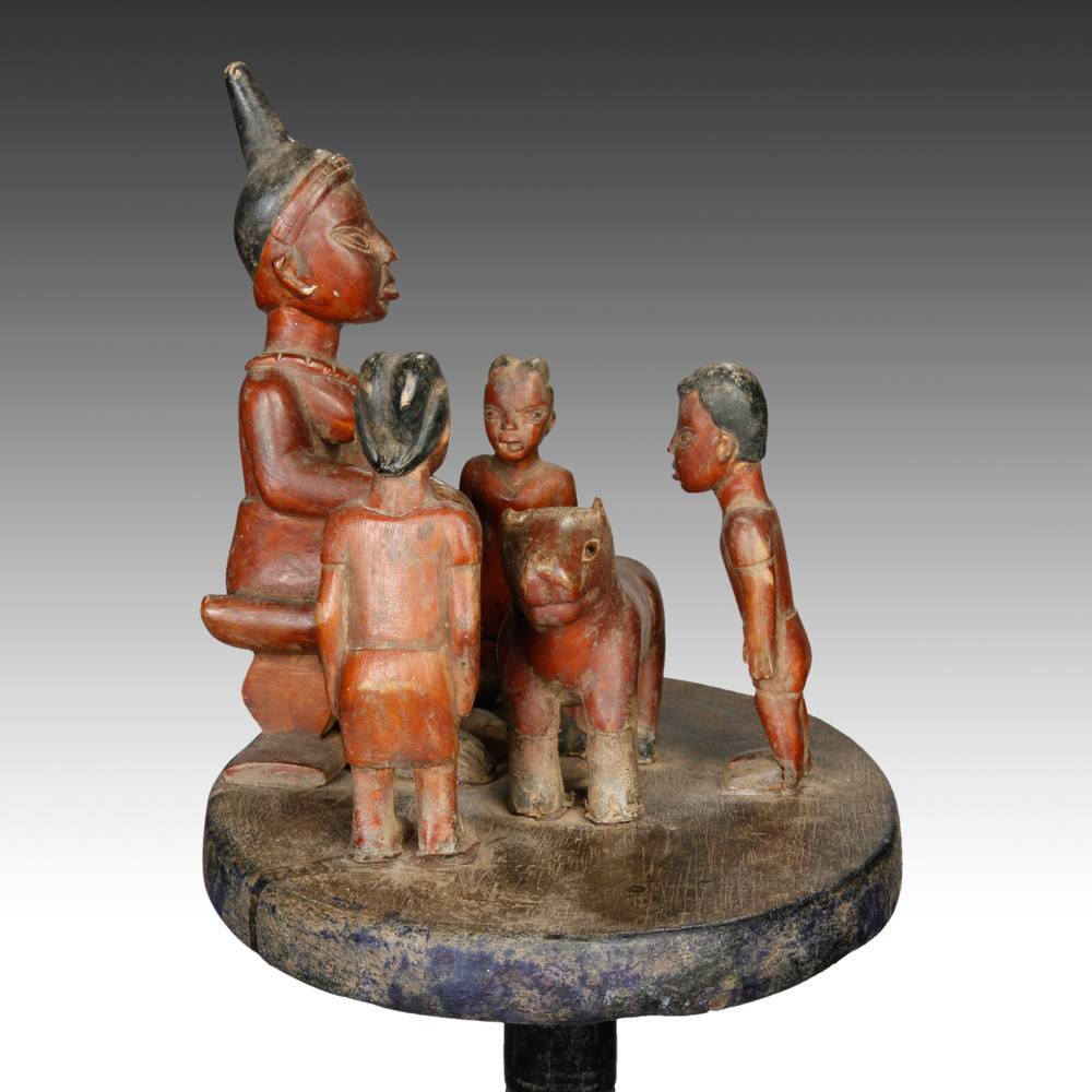 Ashanti Linguist's Staff Depicting Mother and Children in Teaching Setting - Image 3