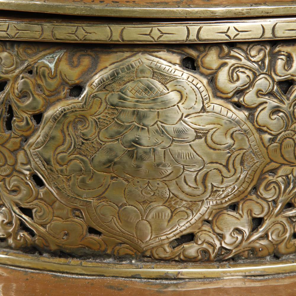 Nepalese Incense Burner Depicting Ashtamangala - Image 4