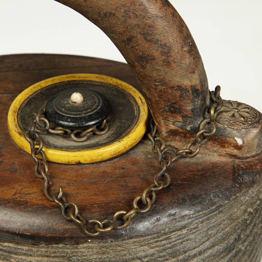 Indian Kamandal or Sadhu's Coco-De-Mer Water Vessel - Image 5