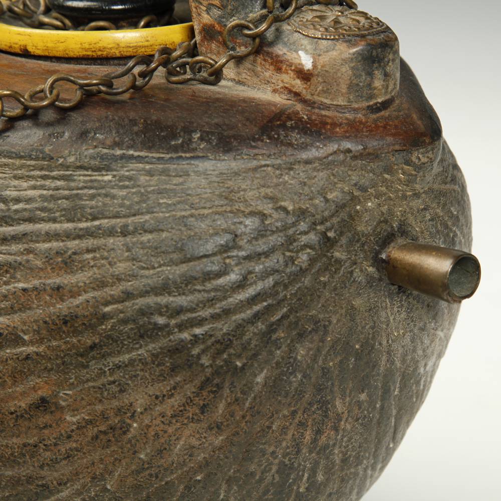 Indian Kamandal or Sadhu's Coco-De-Mer Water Vessel - Image 7