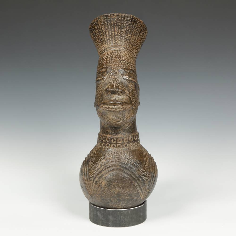Mangbetu Figurative Wine Vessel