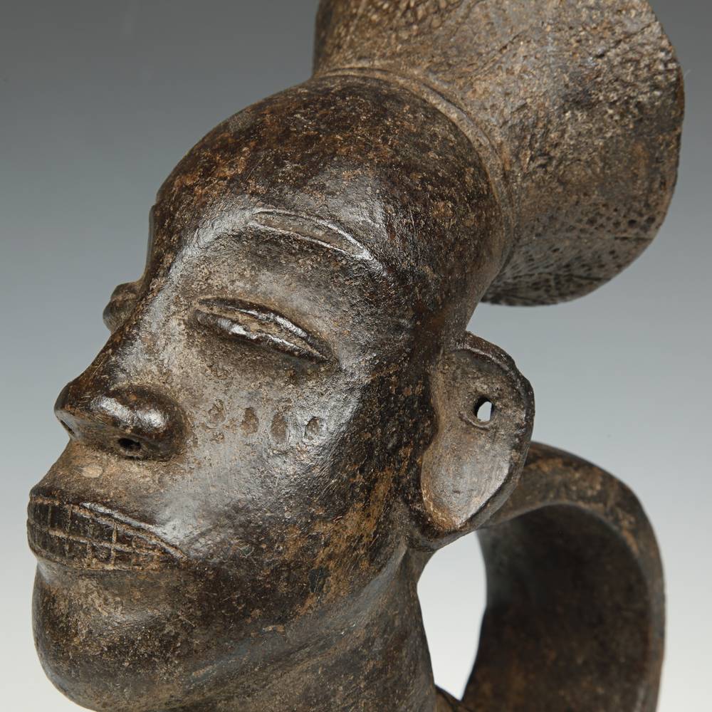 Mangbetu Figurative Wine Vessel - Image 6