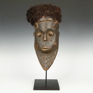 Pende Giwoyo Initiation Mask, Based