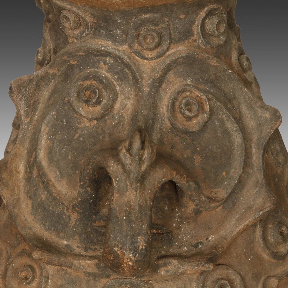 Sawos Damarau or Sago Storage Vessel - Image 7