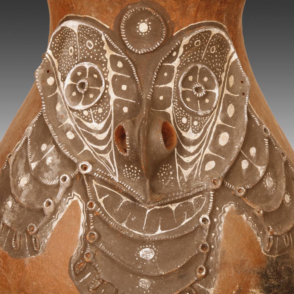 Sawos Damarau or Sago Storage Vessel - Image 8