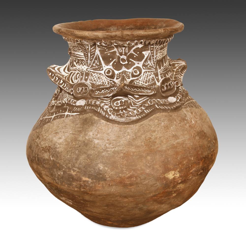 Sawos Damarau or Sago Storage Vessel