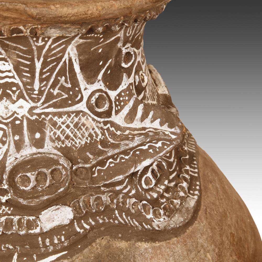 Sawos Damarau or Sago Storage Vessel - Image 8