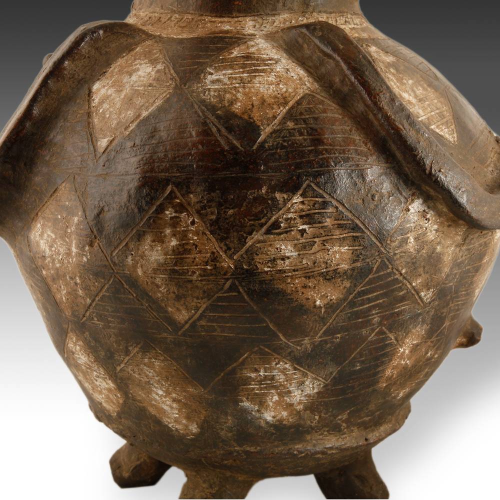Azande Ceramic Ceremonial Vessel - Image 8