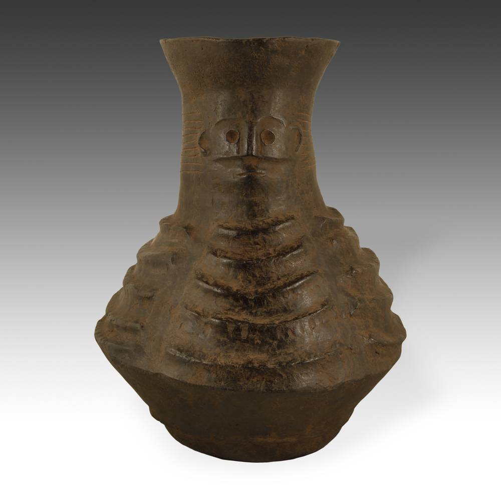 Baganda Terra Cotta Ceremonial Pot - Image 4