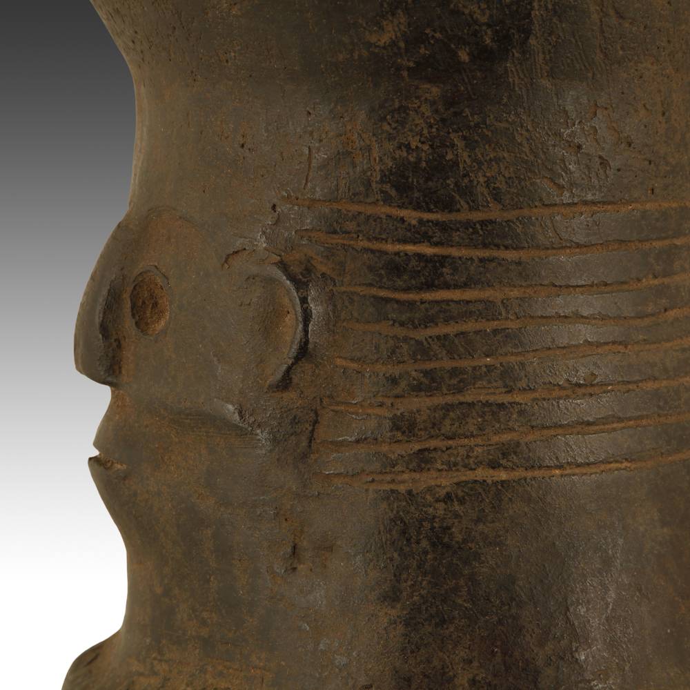 Baganda Terra Cotta Ceremonial Pot - Image 7