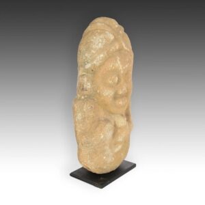 Kom Akwanshi / Neubaa or Ancestral Votive Figure, Based