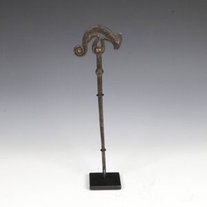 Lobi Hair Pick with Lizard Top, Based