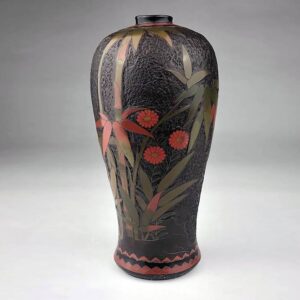 Japanese Totai "Tree Bark" Vase Depicting Bamboo and Flowers