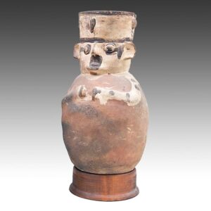 Peruvian Cuchimulco Pottery Figure